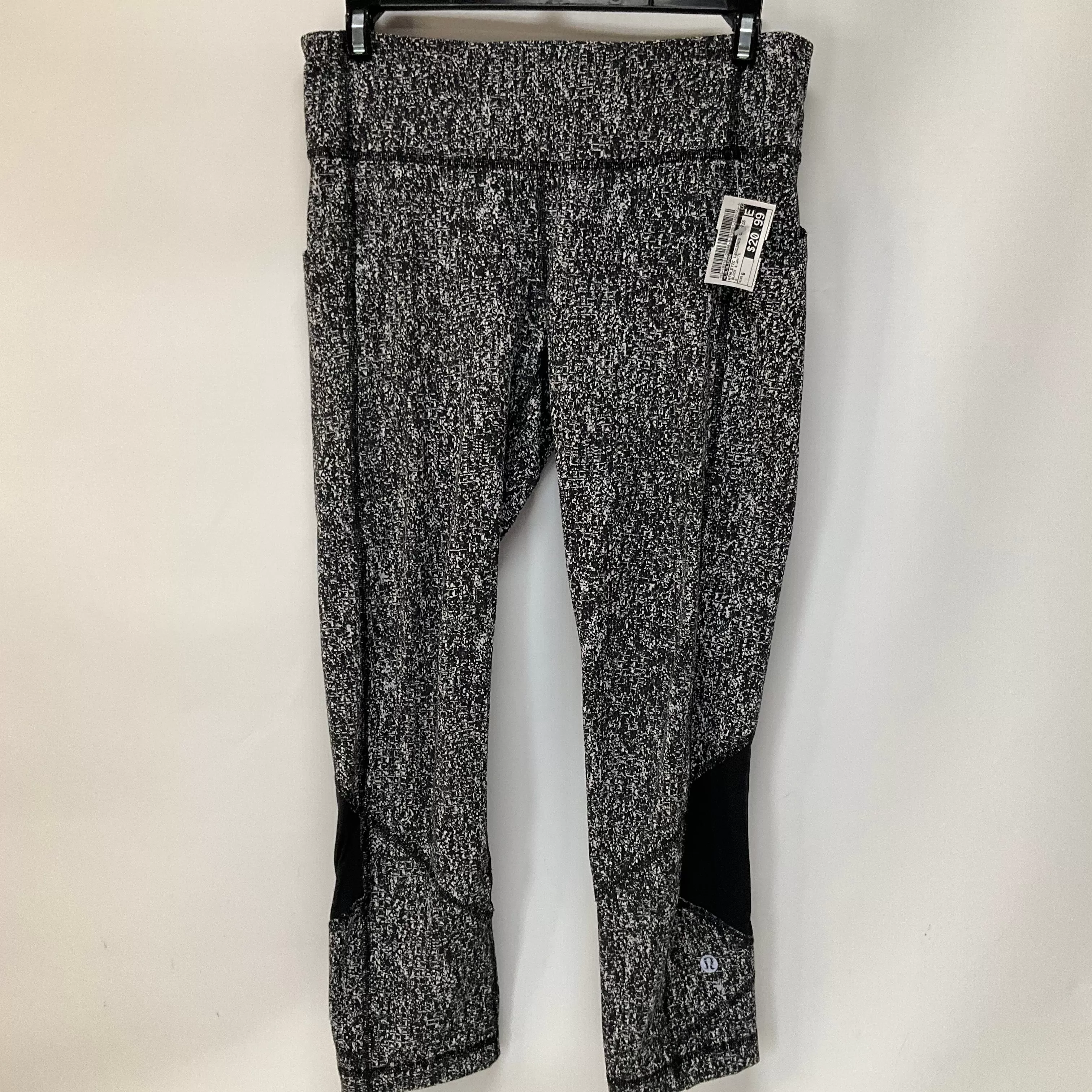 Athletic Leggings Capris By Lululemon  Size: 6