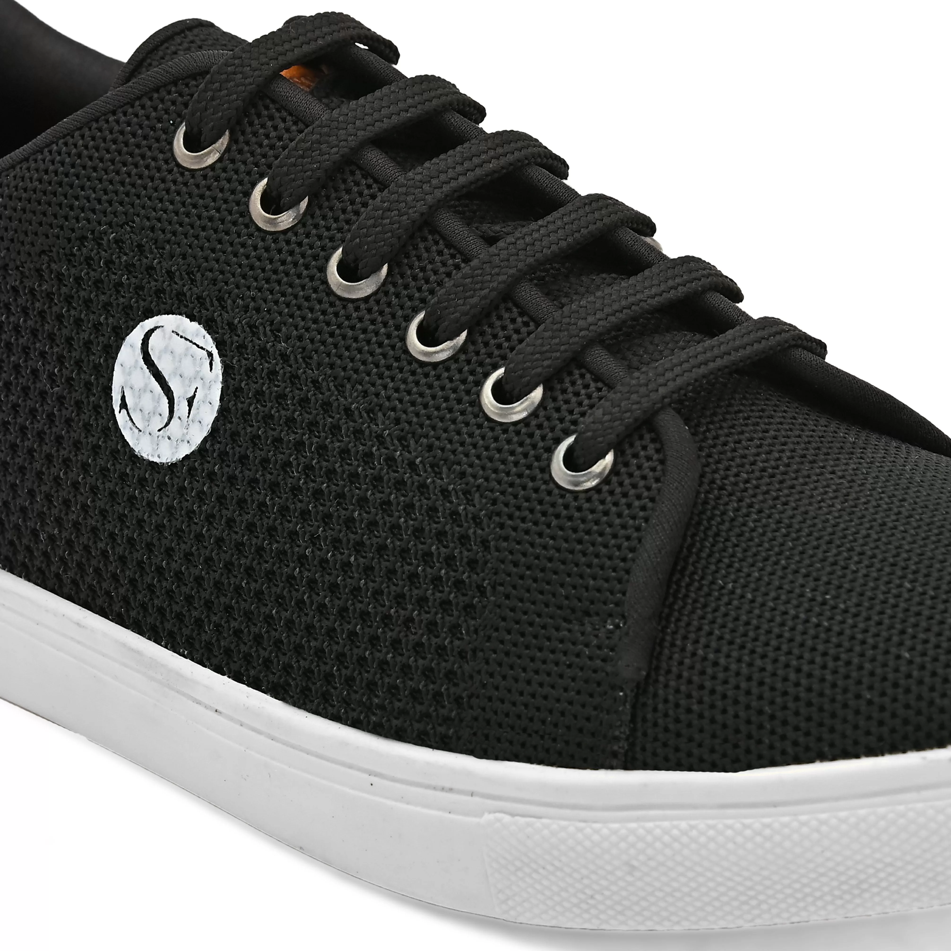 Dart Black Casual Sneakers