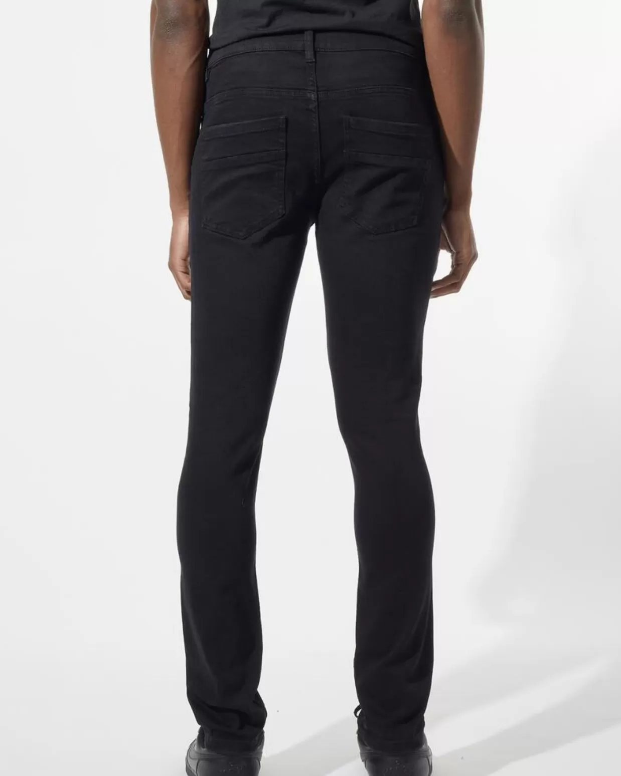 Men’s Basic Stretched Denim Jeans