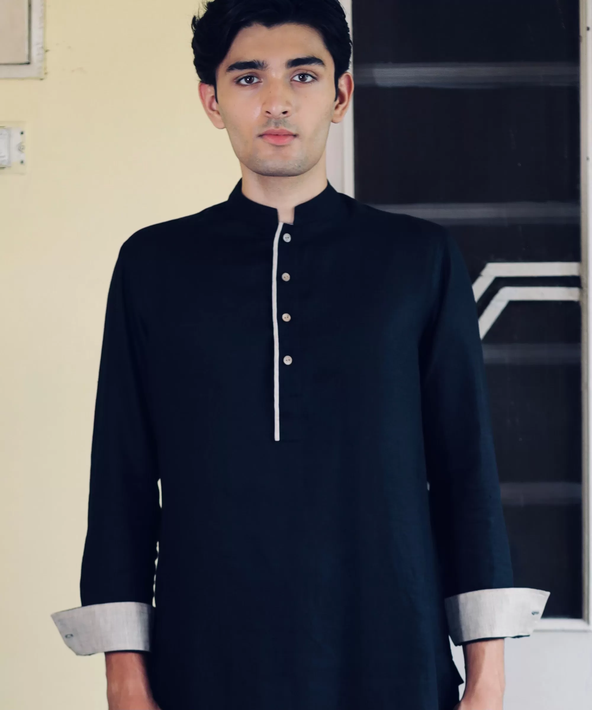 Onyx Majesty Linen Kurta Pyjama Set