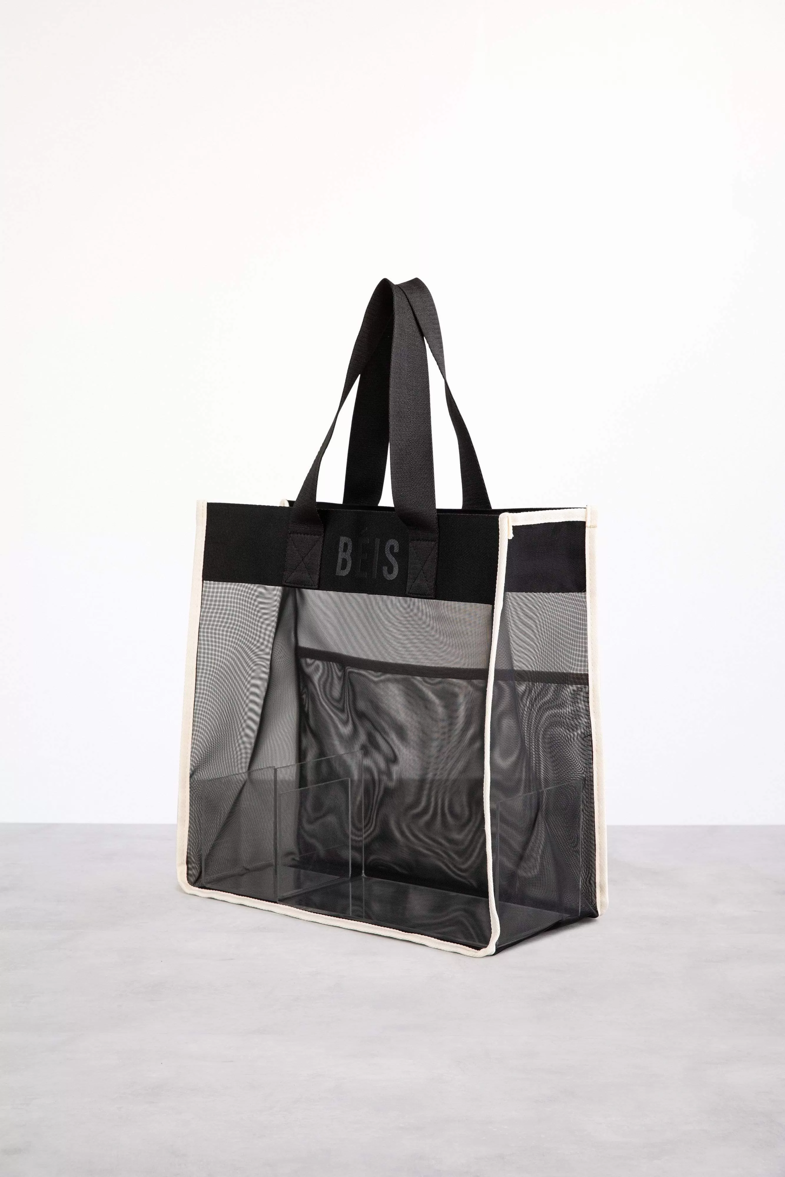 The Shopper Tote in Black