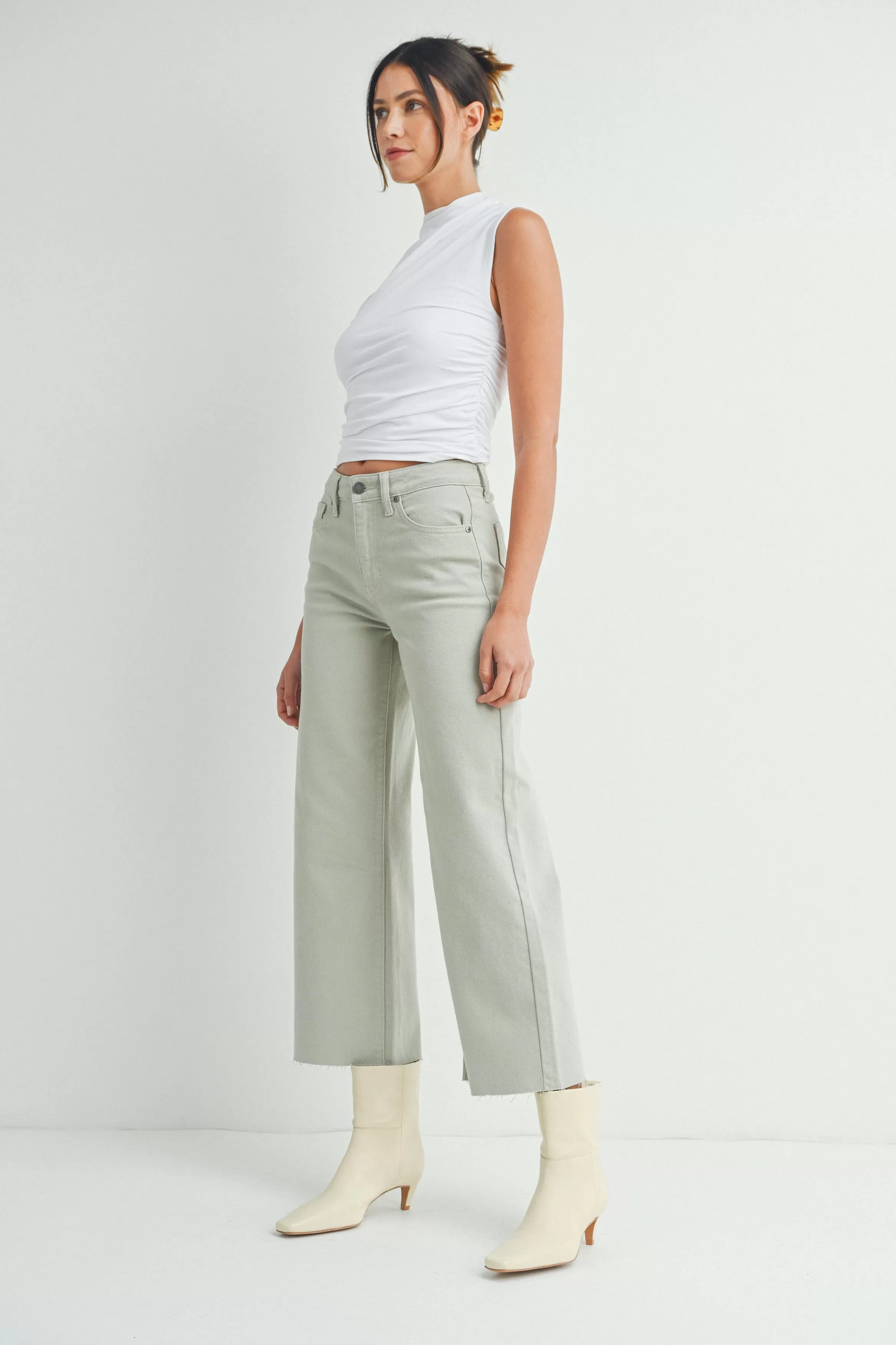 Victoria Wide Leg Jeans