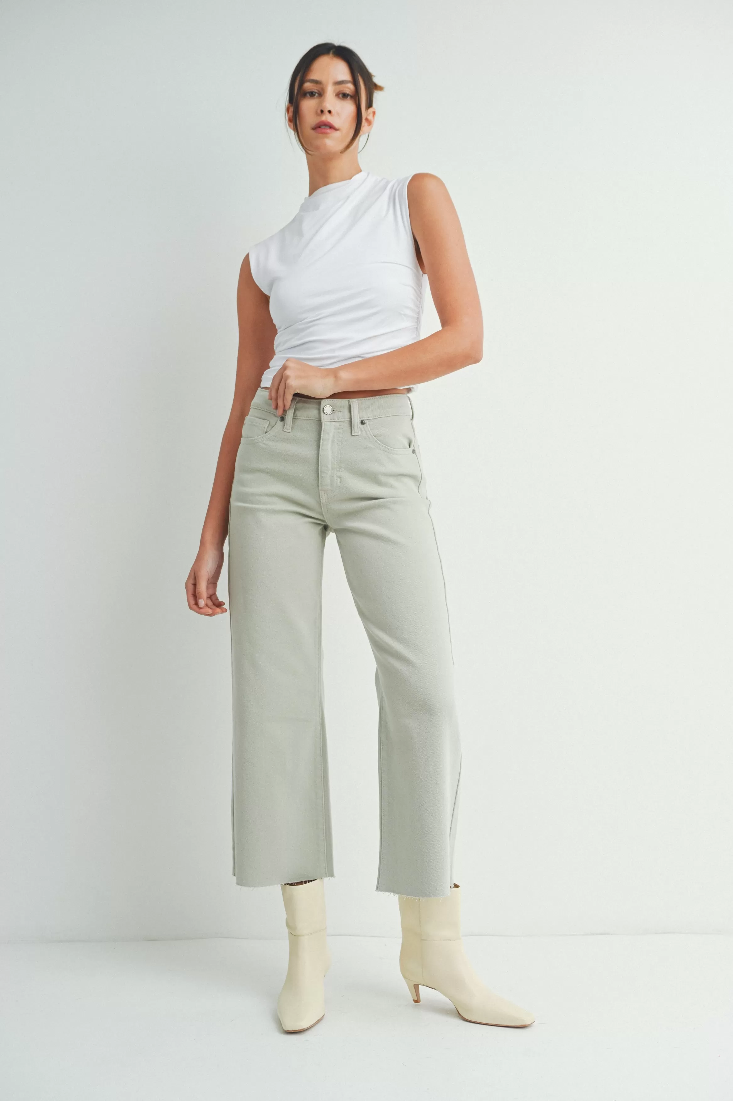 Victoria Wide Leg Jeans